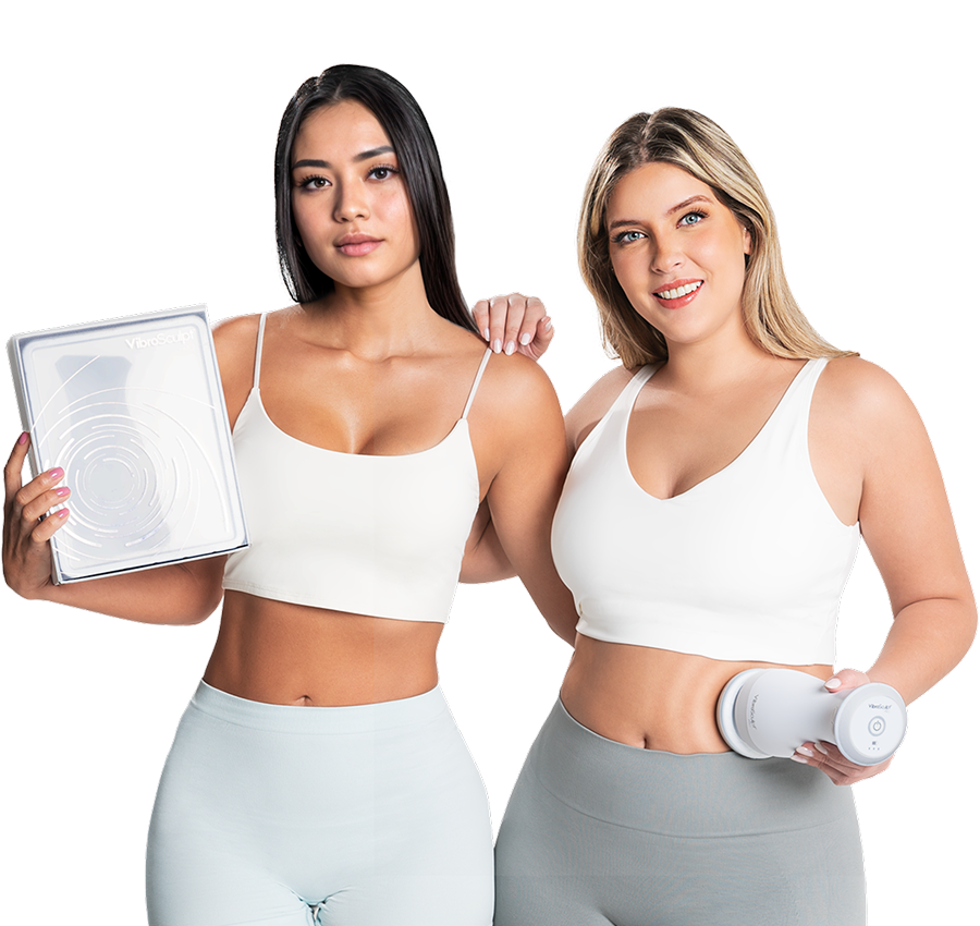 Mujer usando el dispositivo Vibro Sculpt en el abdomen con resultados comprobados de firmeza y reducción de celulitis.